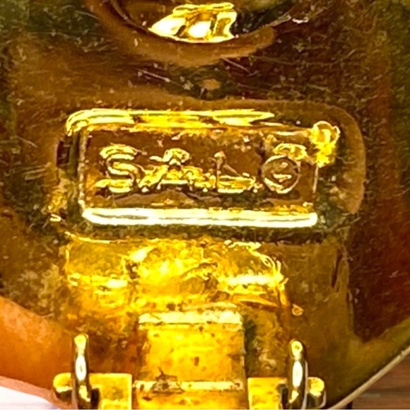 VINTAGE S.A.L. Clip-On Earring | Bold Gold Tone Rhinestone Statement Jewelry - Picture 6 of 10